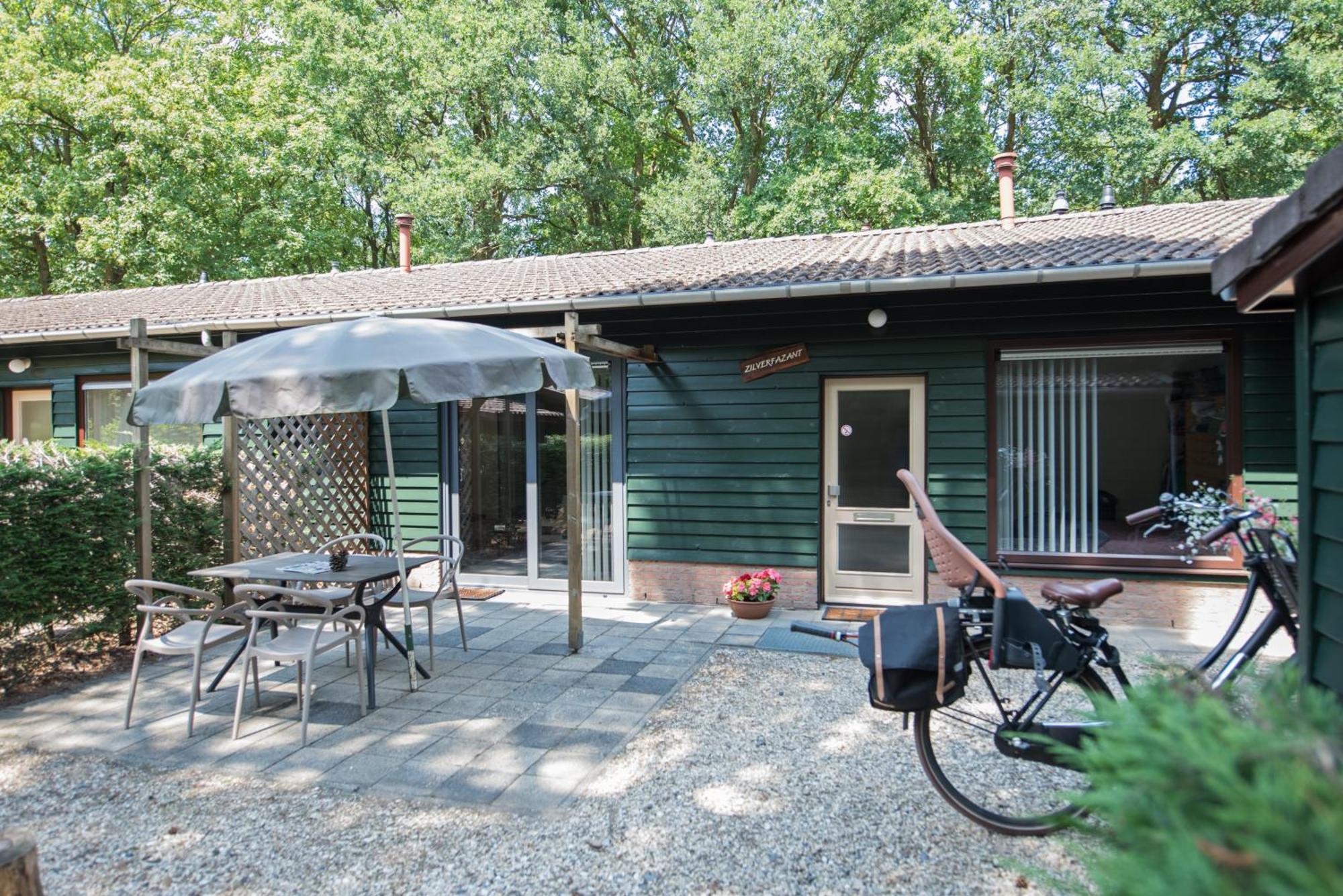 Vakantiepark Zevenbergen Heesch エクステリア 写真